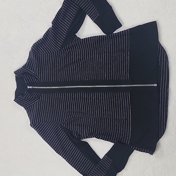 Cabi Sporty Striped Sprint Jacket With Pockets Style# 3378 - Picture 3 of 9